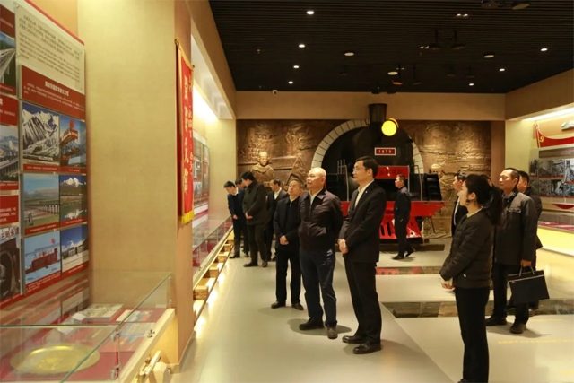 中国建材集团与中国中铁签署战略合作协议(图3)