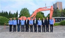 苏子孟会长一行与日立建机(中国)有限公司领导座谈交流 苏子孟会长一行与日立建机(中国)有限公司领导座谈交流